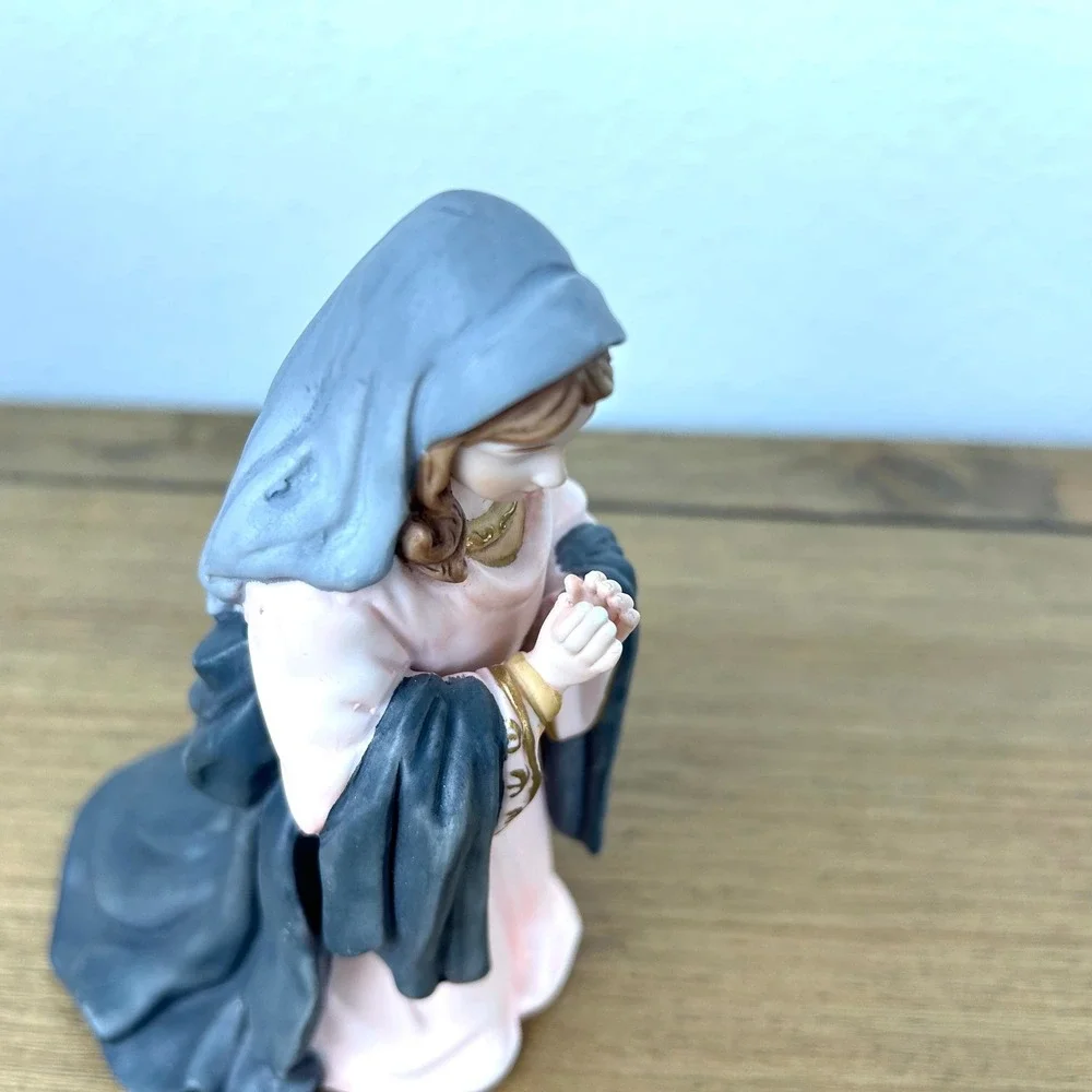 Kirkland Signature #75177 Nativity Mary Figurine‎ Porcelain Replacement Figure